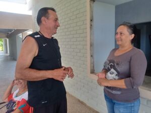 Jorge Luis Gálvez y Raquel Hernández fueron alumnos de la escuela primaria y, orgullosamente, trabajan en el mismo centro