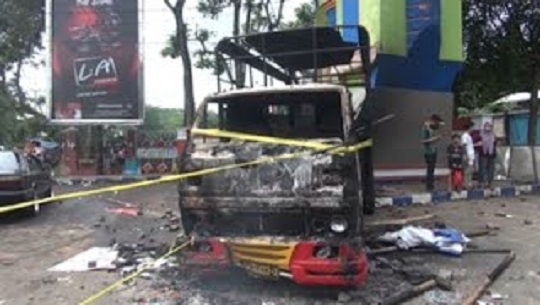 🎧 Al menos 125 muertos en Indonesia en una de las peores tragedias del fútbol